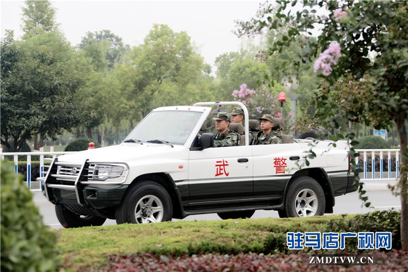 數(shù)千名民警為2016年中國農(nóng)產(chǎn)品加工業(yè)投資貿(mào)易洽談會(huì)勝利召開保駕護(hù)航