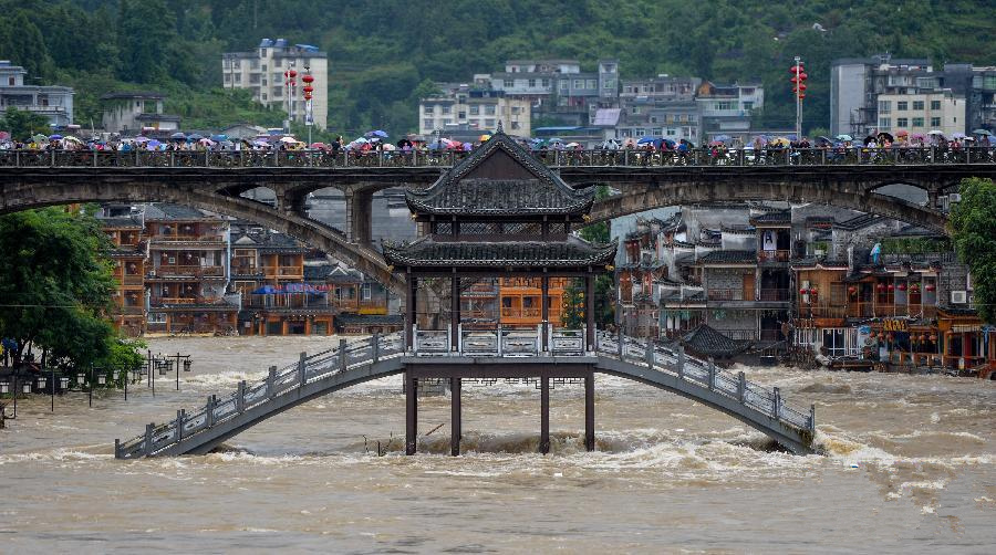 臺風侵襲臨海古城：當古建筑遭遇洪水猛獸，我們該如何應對？ 