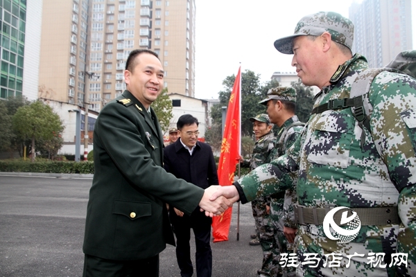 驛城區(qū)民兵應急連舉行節(jié)日戰(zhàn)備拉動演練活動