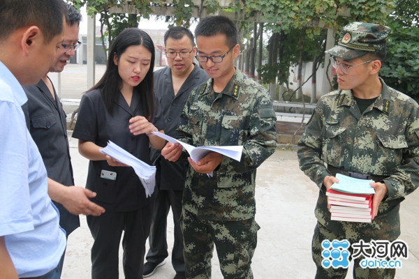 軍民一家親！舞陽法院“八一”前夕走訪慰問駐地官兵