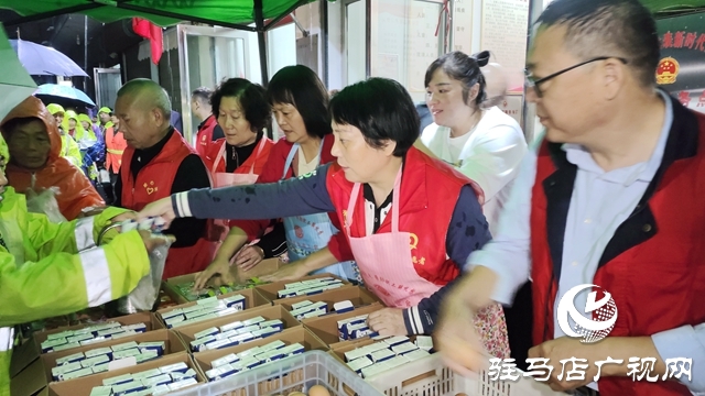 西平縣：一場秋雨一場寒 工會(huì)溫暖守身邊