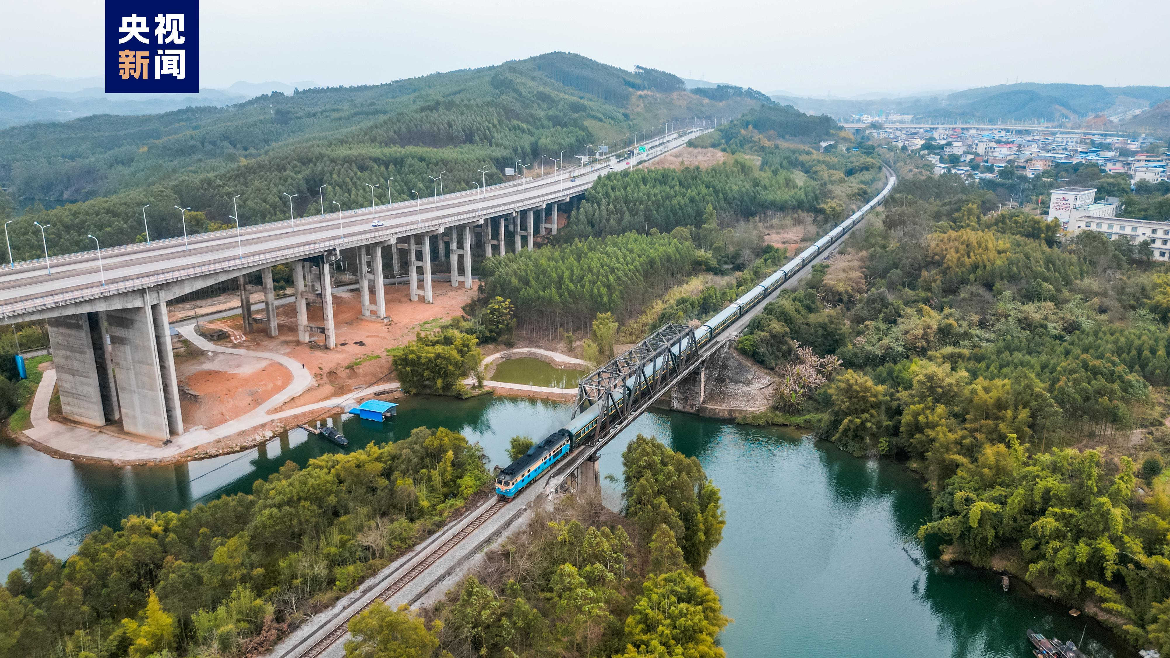 京廣高鐵全線時速350公里運營！鐵路新列車運行圖下月實行