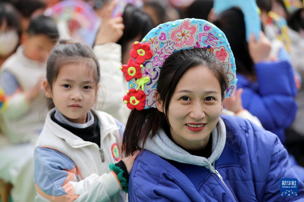 多彩活動(dòng)迎“三八”國際婦女節(jié)