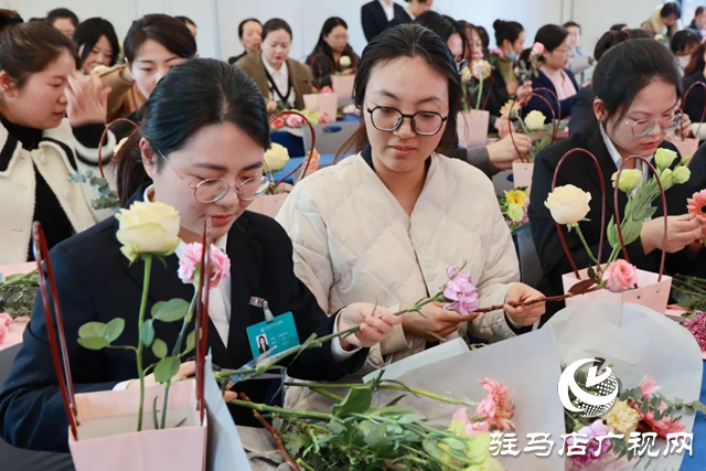 駐馬店市中心醫(yī)院：書(shū)香潤(rùn)初心 花香綻芳華